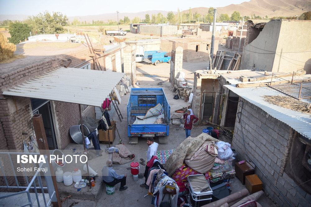 ارسال کمک‌های نقدی و کالایی کمیته امداد به مناطق زلزله‌زده آذربایجان غربی