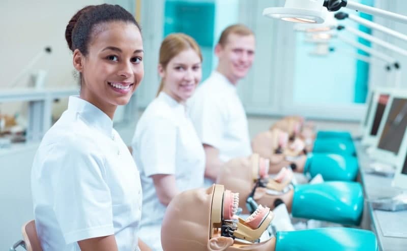 ارزانترین کشور برای تحصیل در رشته پزشکی بدون کنکور | ارزانترین کشور برای تحصیل در رشته دندانپزشکی بدون کنکور | پزشکی بدون ازمون در اروپا