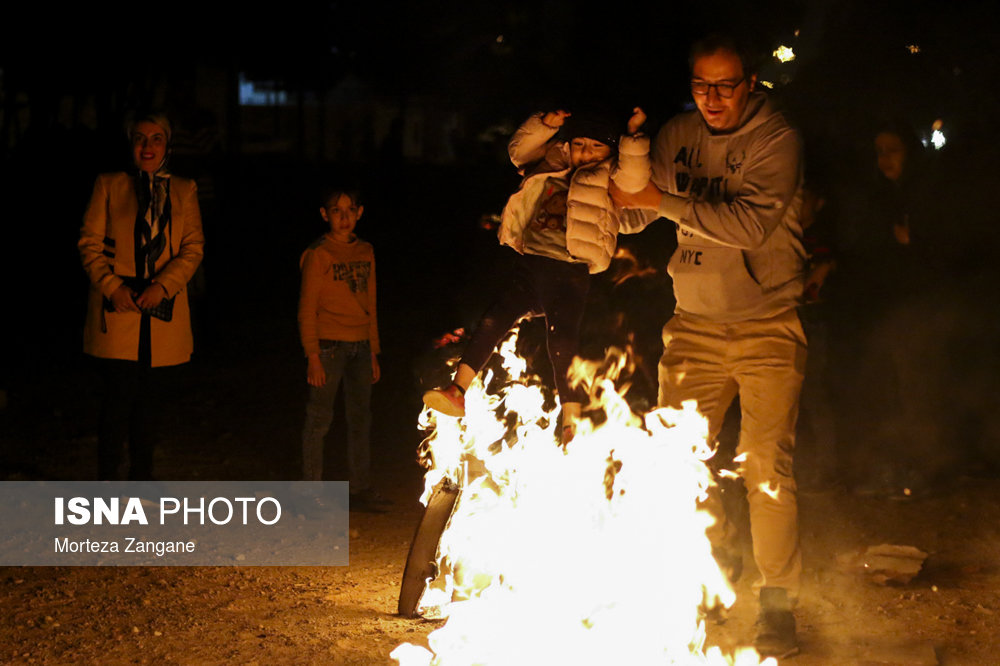 دست و صورت؛ بیشترین سوختگی‌ها در حوادث چهارشنبه‌سوری/ افزایش مراجعات بیمارستانی نسبت به ۱۴۰۰