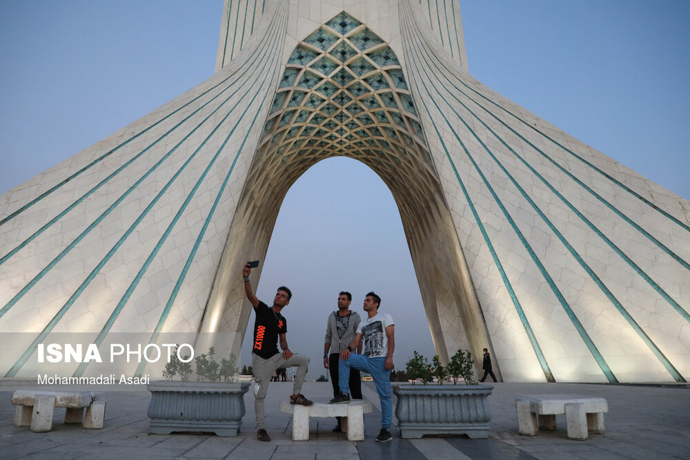 برج آزادی رکورد زد