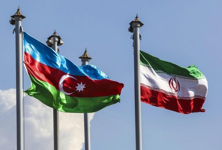 ببینید | کنایه جنجالی یک شهروند آذربایجان به شایعه جنگ: شما مریض می‌شوید به ایران می‌روید؛ چطور...