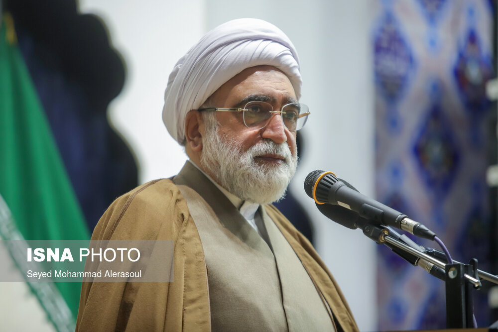 مسئولان باید با گذر از منیت‌ها، خدا را ناظر بر ترک فعل‌های خود بدانند