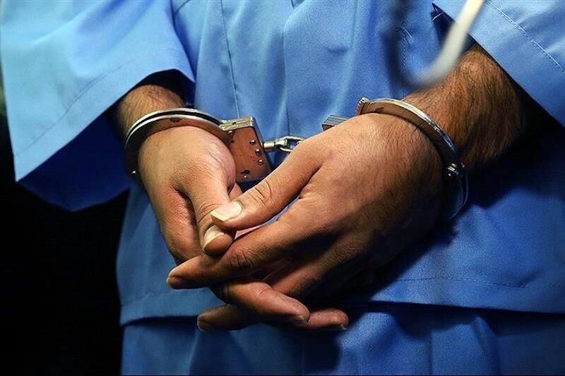 پاره کردن قرآن در قزون/ یک نفر بازداشت شد