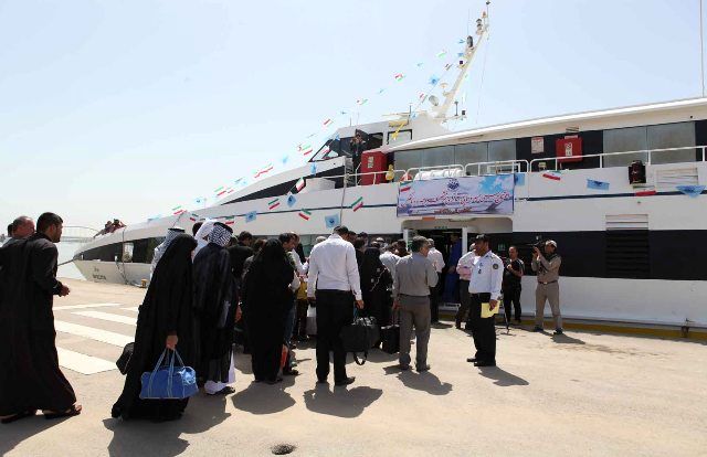 مدیرکل امور دریایی سازمان بنادر خبر داد: خط مسافری دریایی اربعین در خرمشهر راه اندازی شد / امکان انجام روزانه ۲۰ سفر دریایی از طریق شناورهای ایران و عراق
