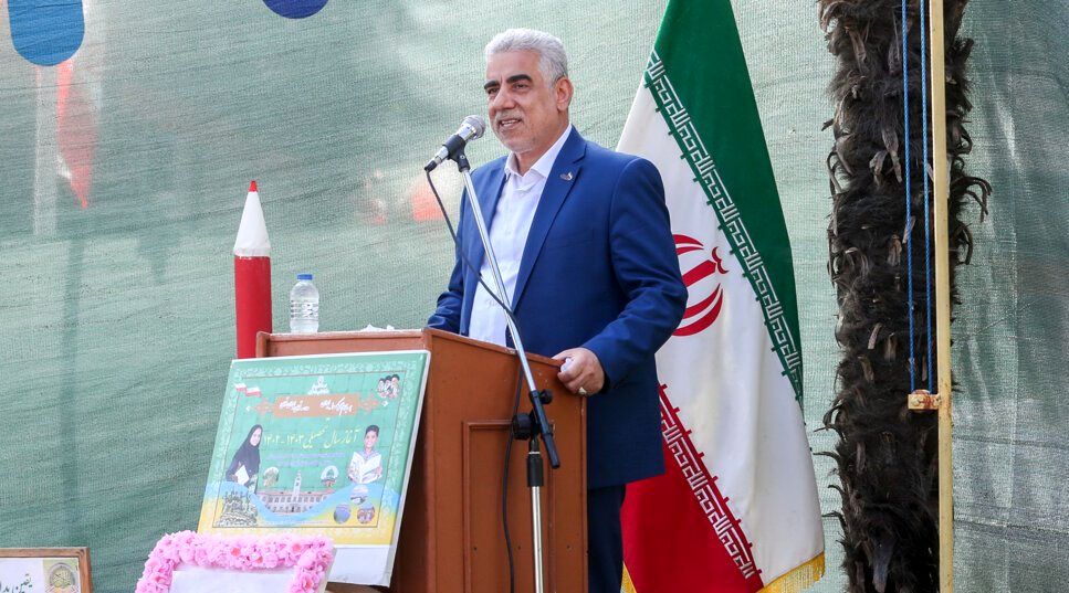 استاندار گیلان: دانش‌آموزان عشق شهدا را مشق و از حریم قرآن دفاع کنند