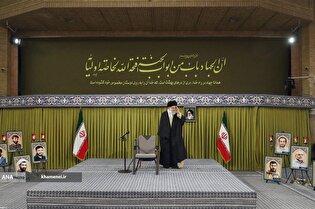 دیدار اعضای ستاد کنگره ملی ۲۴۰۰۰شهید تهران بزرگ با رهبر انقلاب