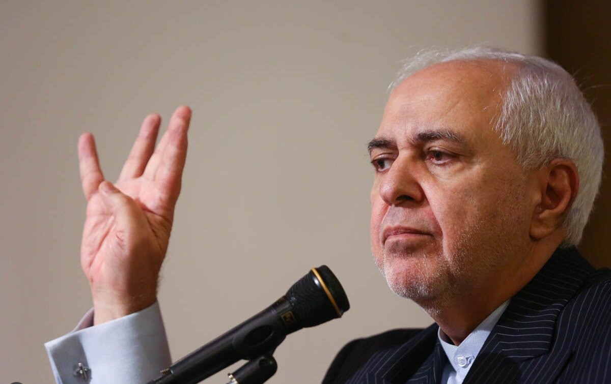 سیاست خارجی ظریف: روسیه حاضر به همکاری با آمریکا علیه ایران بود