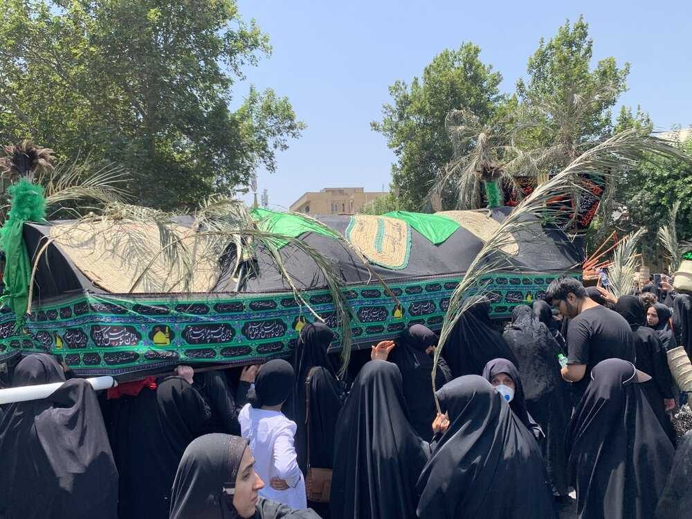گزارش ایسنا از کاروان بنی‌اسد و مراسمی که سال‌هاست حاجت می‌دهد
