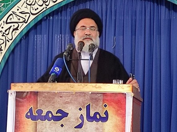 انقلاب اسلامی می تواند همه سنگرها و استحکامات دشمن را در هم بشکند