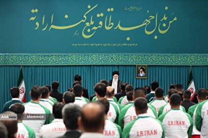 دیدار اعضای کاروان‌های اعزامی ایران به بازی‌های المپیک و پارالمپیک ۲۰۲۴ با رهبر انقلاب