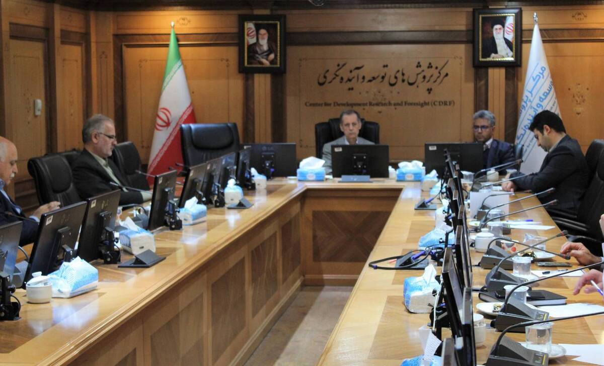 خاورمیانه رابطه انرژی و توسعه ایران با وجود ذخیره نیمی از نفت و گاز جهان در خاورمیانه
