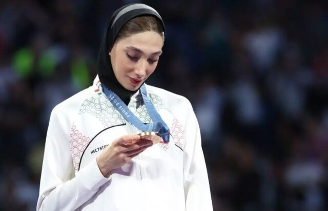 شاهکار «مبینا» در پاریس! شاهکار «مبینا» در پاریس!