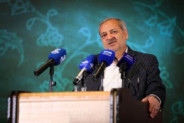 دانش آموز وجود شهدای دانش آموز و معلم افتخار بزرگی برای نظام تعلیم و تربیت است