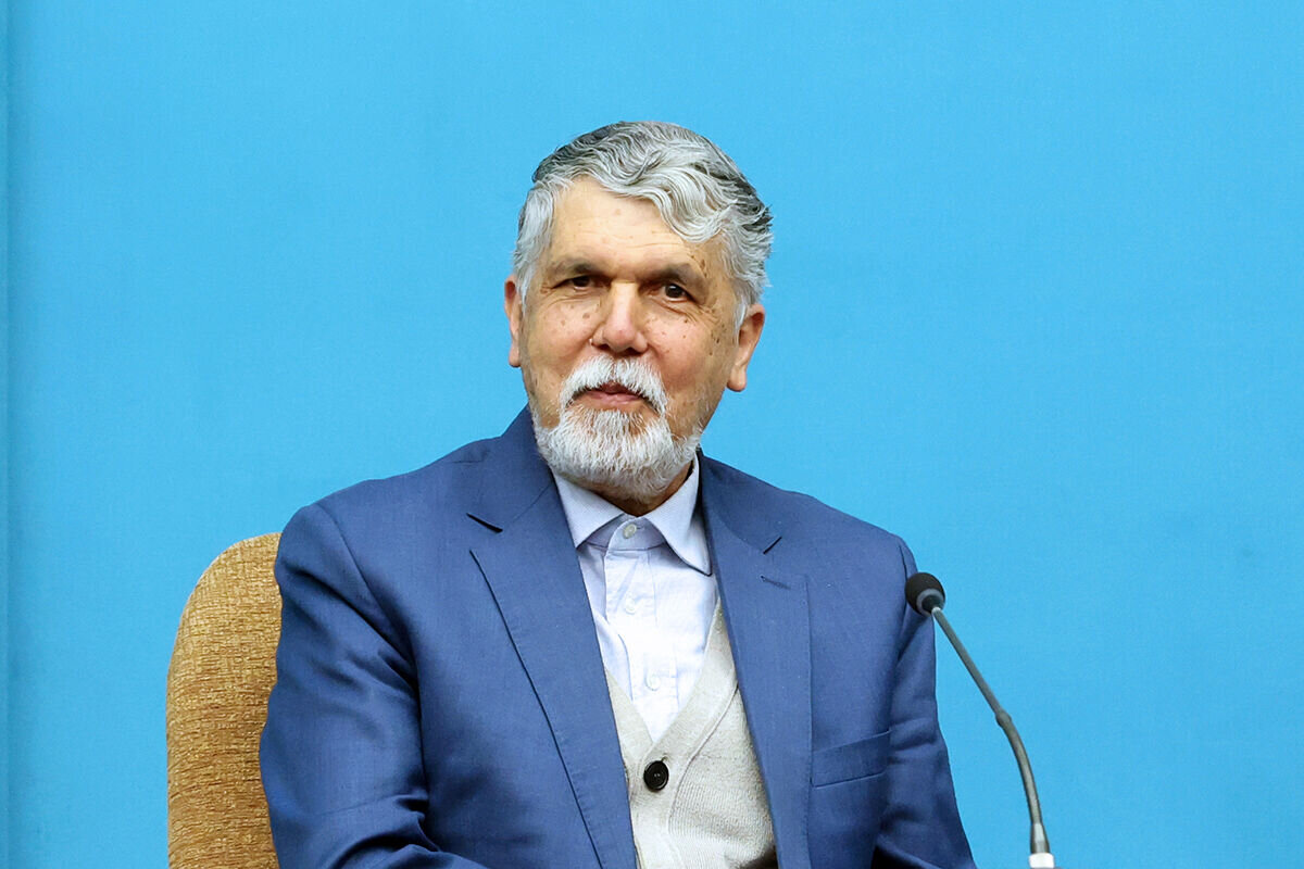 بدرقه باشکوه پاپ فرانسیس 